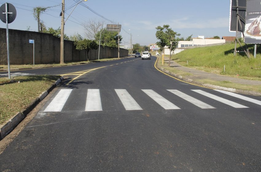 PREFEITURA DE JAGUARIÚNA CONCLUI RECAPEAMENTO E SINALIZAÇÃO NA RUA MARANHÃO