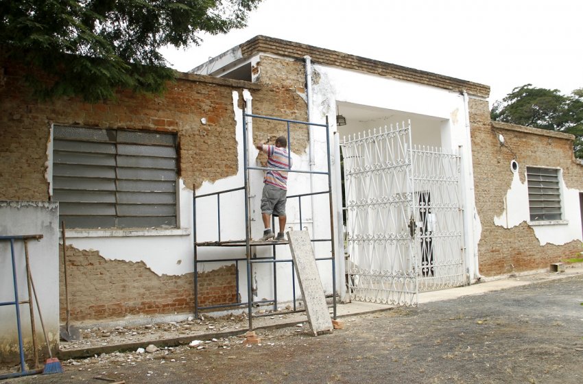 CEMITÉRIO MUNICIPAL DE JAGUARIÚNA RECEBE OBRAS DE REFORMA E MELHORIAS