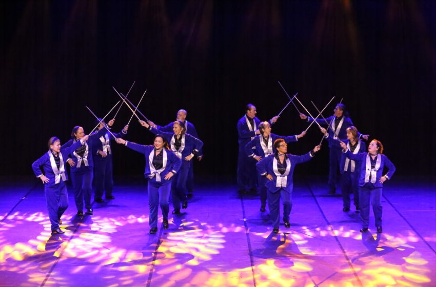 ALUNOS DO PROGRAMA VIVA MELHOR VENCEM COMPETIÇÃO DE DANÇA DA MELHOR IDADE 