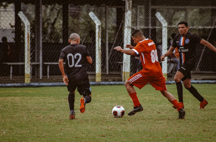 FUTEBOL VETERANOS TERÁ RODADA DECISIVA NO DOMINGO ANTES DO “MATA MATA” 