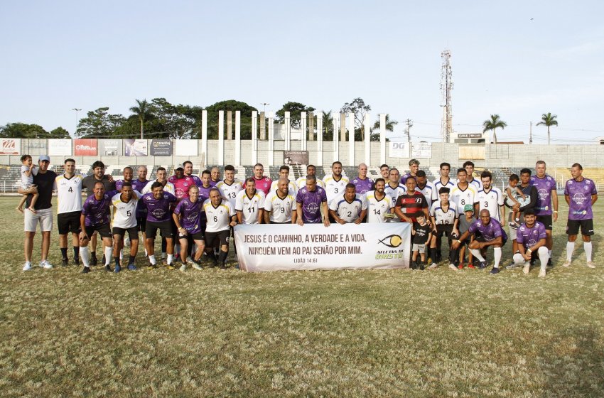 JOGO DAS ESTRELAS REÚNE CRAQUES EM JAGUARIÚNA