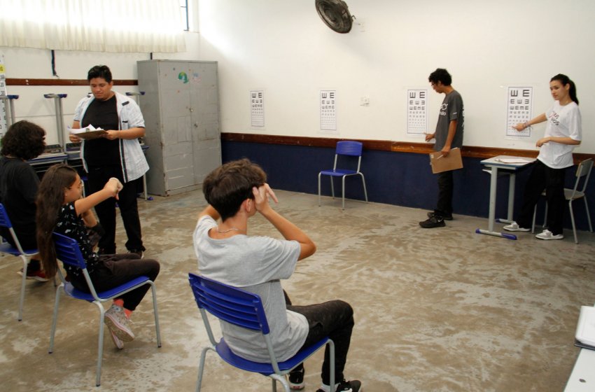 JAGUARIÚNA PASSA A TER SERVIÇO OFTALMOLÓGICO PARA TODOS OS ALUNOS DO ENSINO FUNDAMENTAL