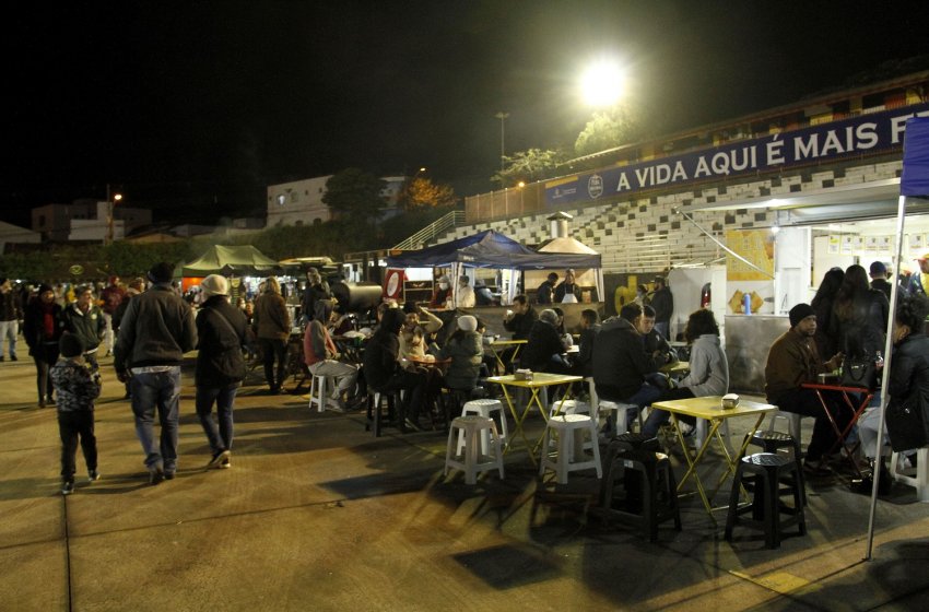 HOJE TEM FEIRA NOTURNA NO PARQUE SANTA MARIA A PARTIR DAS 17H