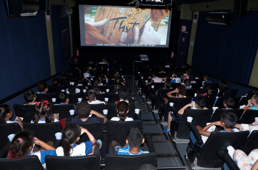 PROJETO ‘CINE RENOVIAS’ TEM SESSÕES GRATUITAS DE CINEMA HOJE E AMANHÃ EM JAGUARIÚNA