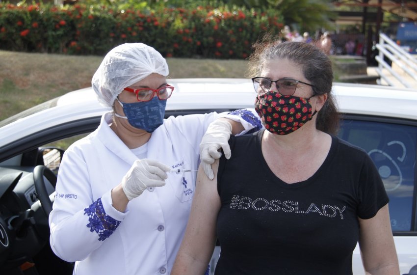SAÚDE JÁ VACINOU 79% DOS PROFISSIONAIS DA EDUCAÇÃO CONTRA A COVID EM JAGUARIÚNA