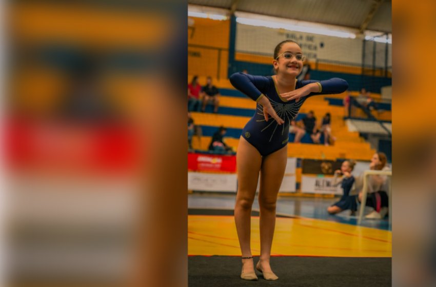 GINÁSTICA RÍTMICA DE JAGUARIÚNA CONQUISTA 7 MEDALHAS EM TORNEIO NO AZULÃO  