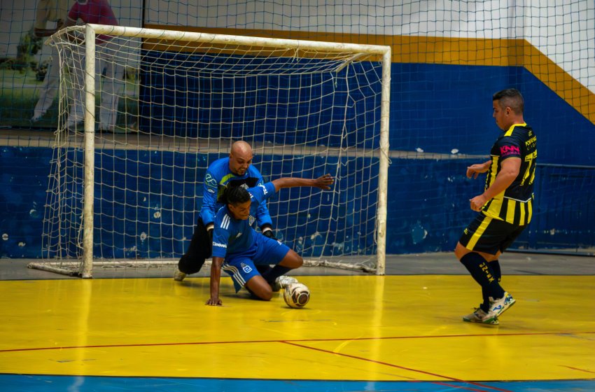 QUINTA RODADA DO FUTSAL VETERANOS ACONTECE DOMINGO NO AZULÃO