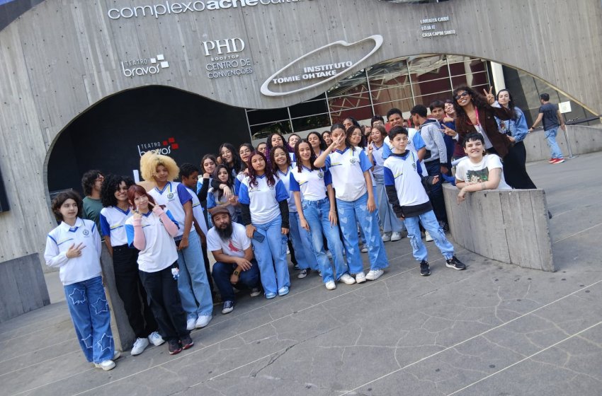  ALUNOS DA ESCOLA PREFEITO JOAQUIM PIRES VISITAM INSTITUTO TOMIE OHTAKE