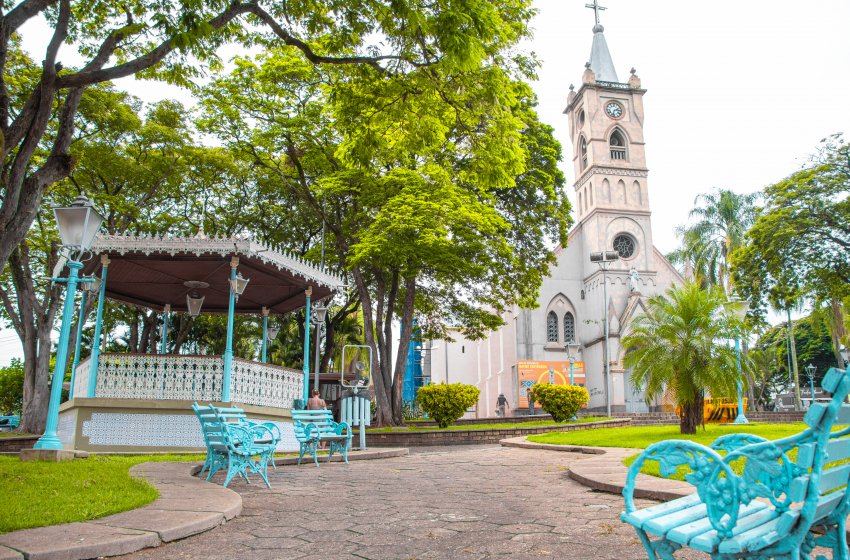  DIA DA MULHER TEM PROGRAMAÇÃO NESTE SÁBADO NA PRAÇA UMBELINA BUENO 