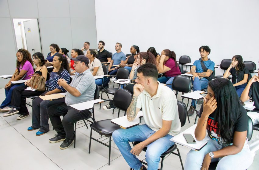 PAT DE JAGUARIÚNA REALIZA MUTIRÕES DE EMPREGO PARA DIVERSAS ÁREAS