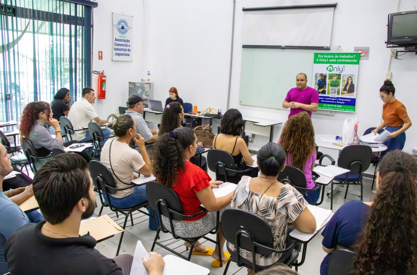 PAT DE JAGUARIÚNA TERÁ 3 MUTIRÕES DE EMPREGO NESTA SEMANA