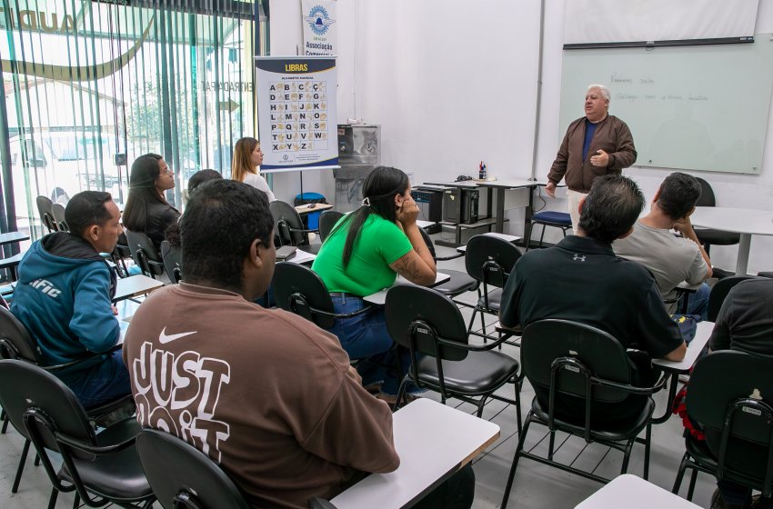 PAT DE JAGUARIÚNA REALIZA SÉRIE DE MUTIRÕES DE EMPREGO NESTA SEMANA